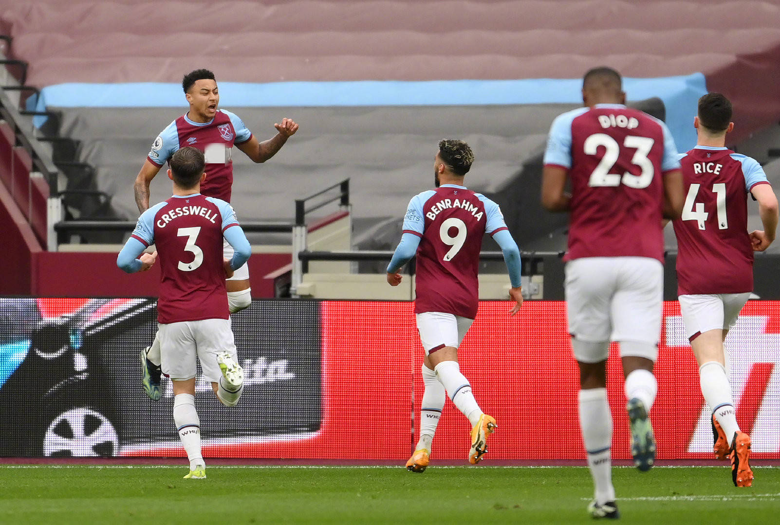 陈芋汐这对 陈芋汐这对