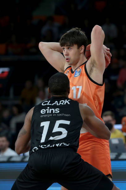 归化球员接 归化球员接