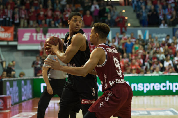 9次助攻 9次助攻